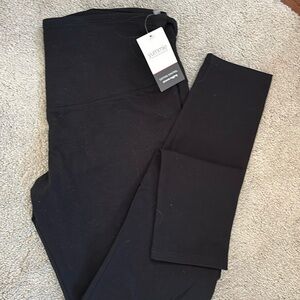 Leggings by Yummie  in Black .New size XL